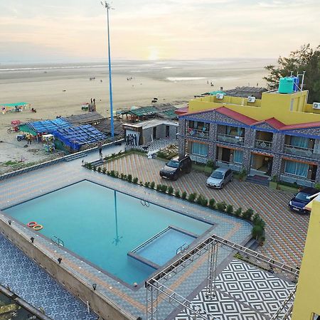 Goa Beach Resort On Beach 曼达莫尼 外观 照片