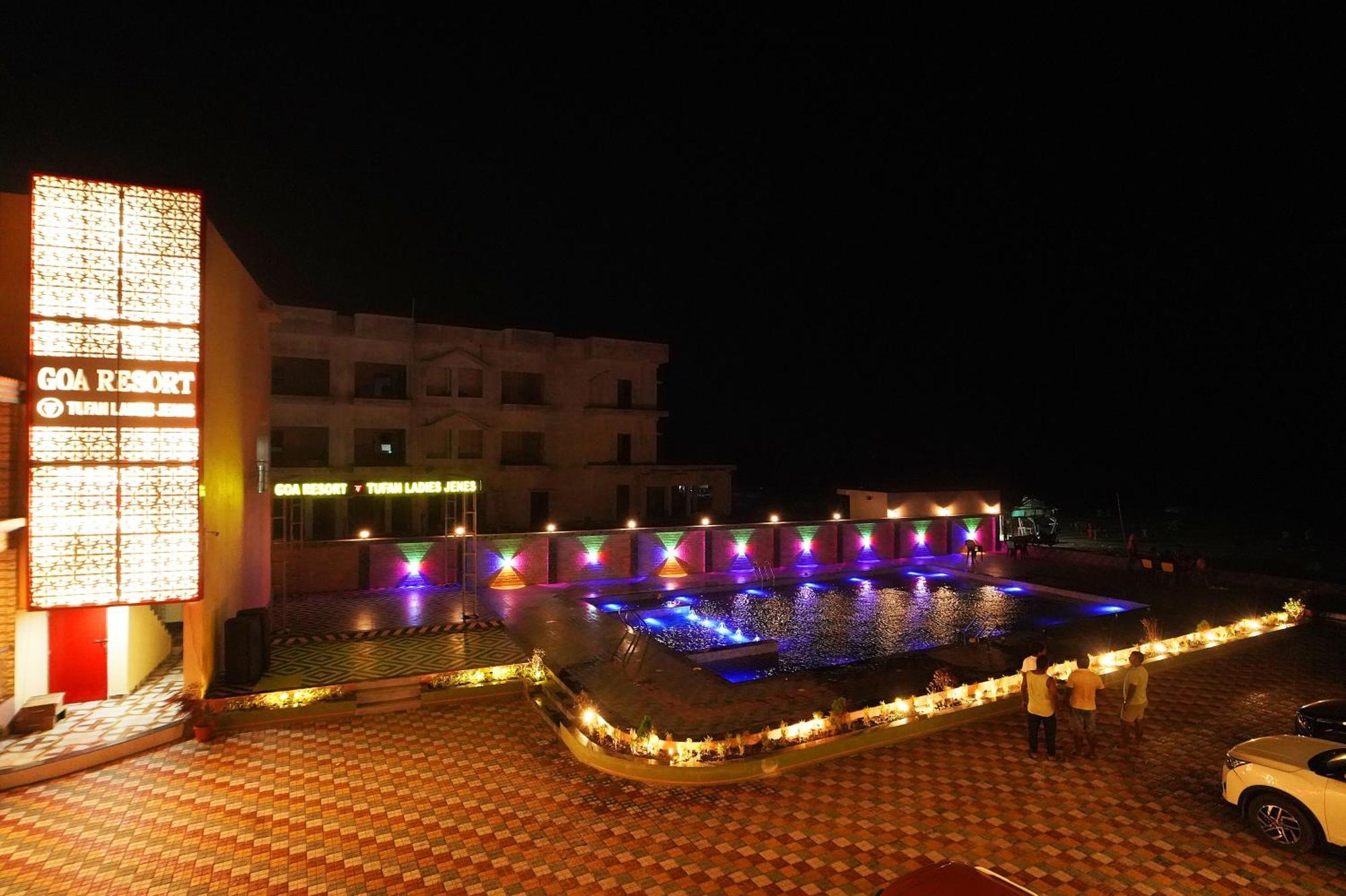 Goa Beach Resort On Beach 曼达莫尼 外观 照片