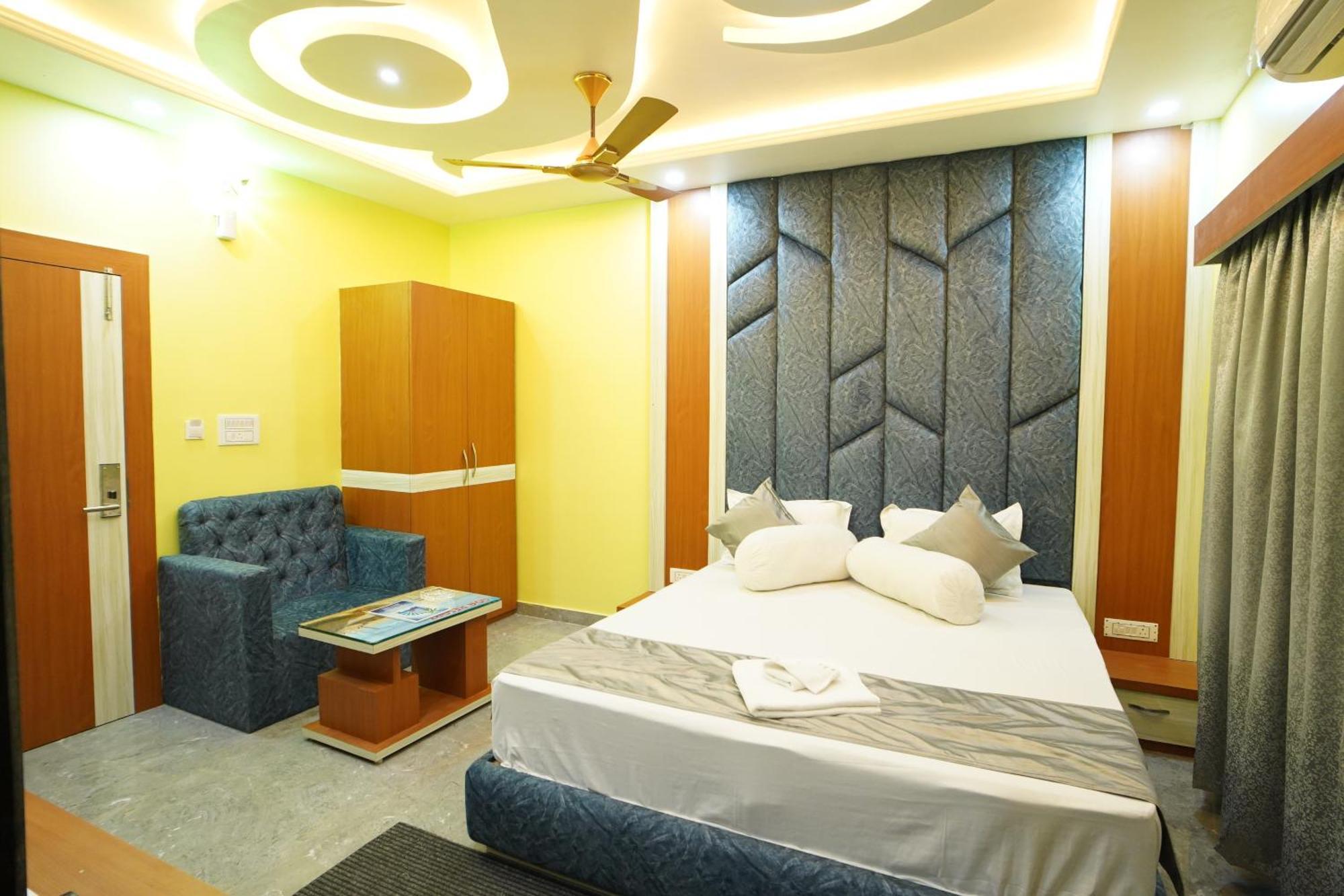Goa Beach Resort On Beach 曼达莫尼 外观 照片